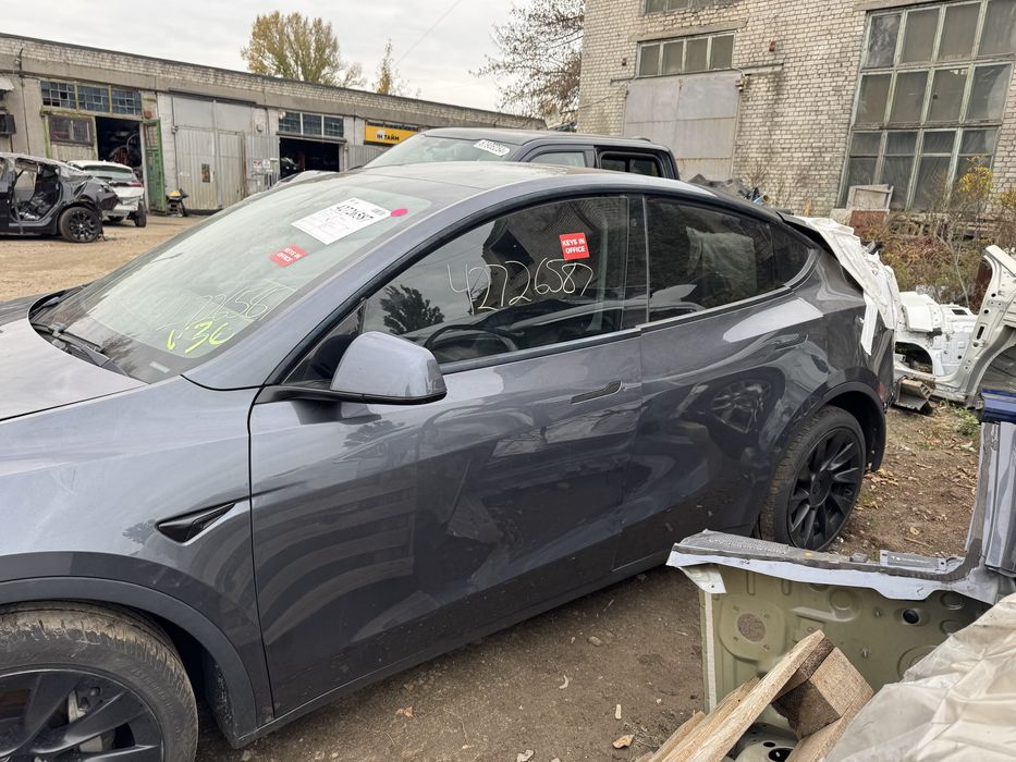 Tesla Model Y AWD фара крыло дверь диск торпеда стойка подрамник