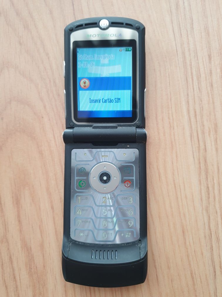 Motorola V3 em caixa