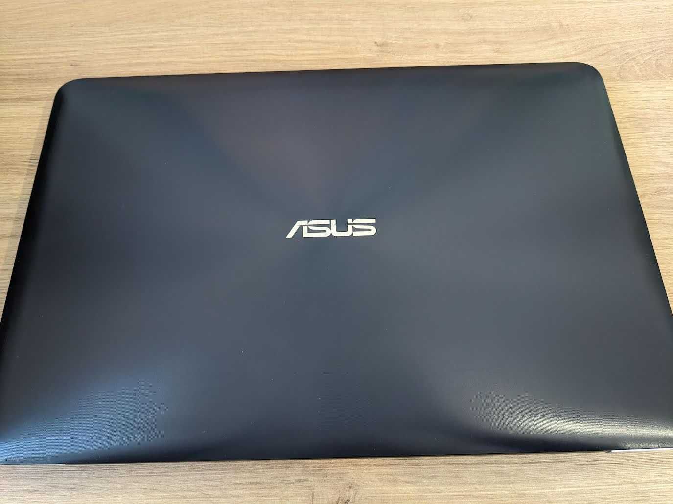 Laptop ASUS R558UA 15,6 (FullHD) i5-7200U/8GB/500GB SSD/DVD/Windows 10