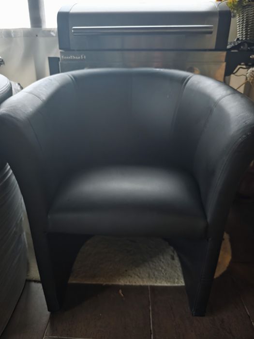 Sprzedam 3 fotele czarne kubelkowe