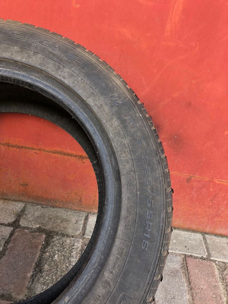 Продам резину GoodYear 225/55 R16