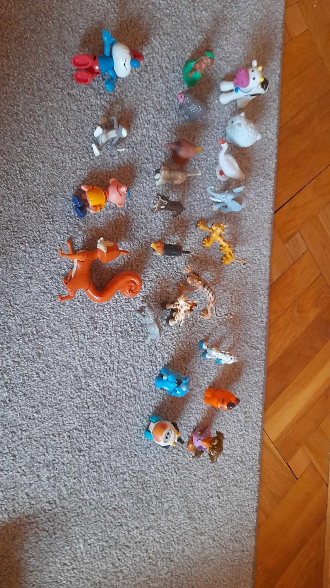 Figurki małe zabawki dla dzieci