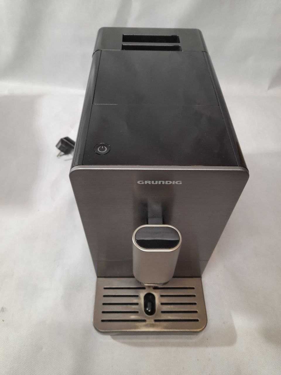 Ekspres ciśnieniowy Grundig KVA 4830.