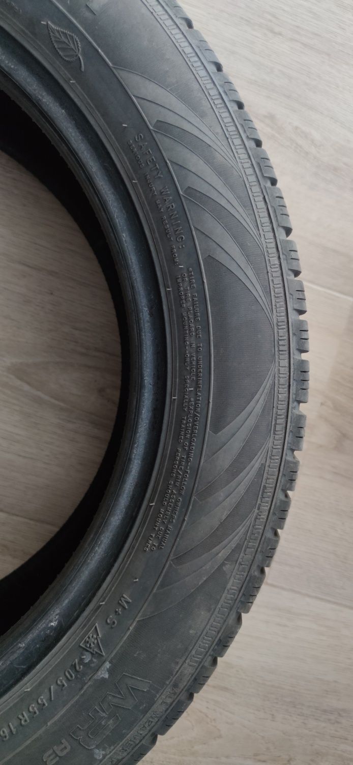 Komplet opon Nokian (całoroczne) 205/55 R16 94V XL