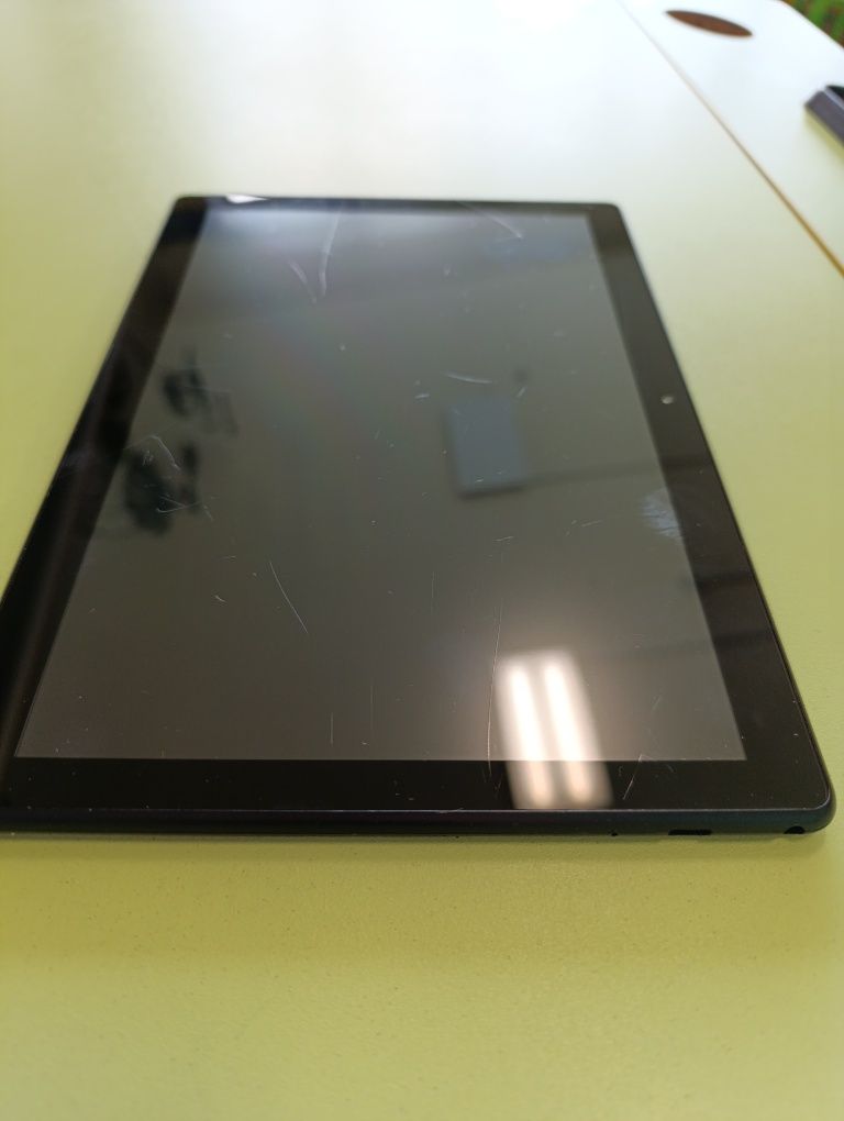 Планшет Lenovo Tab M10