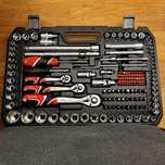 YT-38841 ZESTAW NARZĘDZIOWY 1/4'', 3/8'' I 1/2'', 216 SZT. Jak nowy