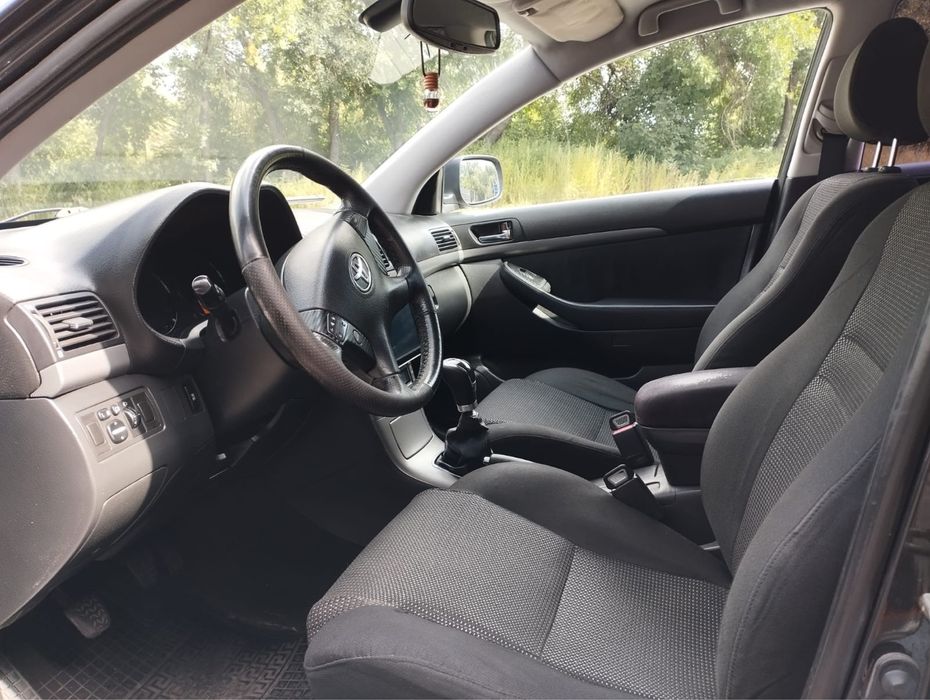 Toyota Avensis, 2006