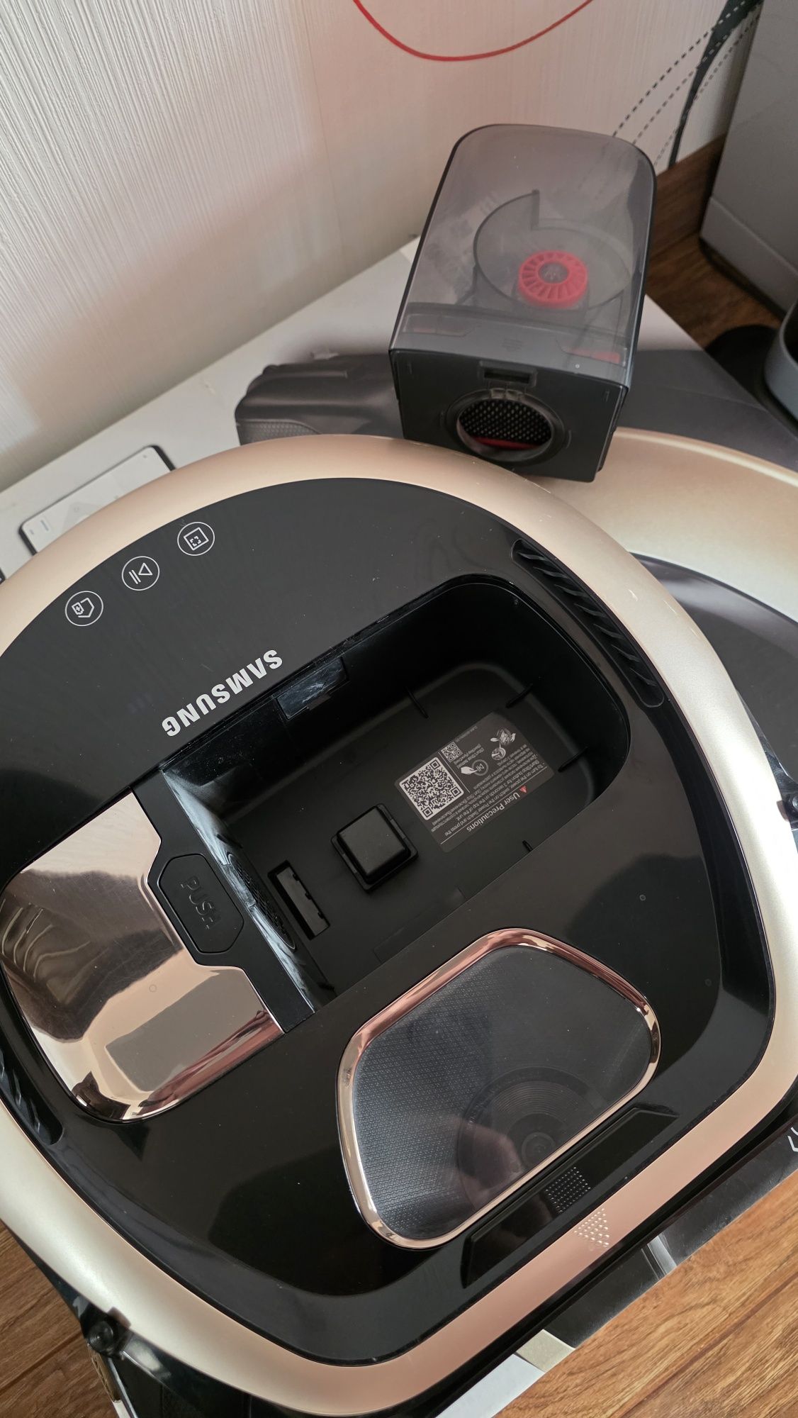 Робот пылесос Samsung POWERbot VR7000