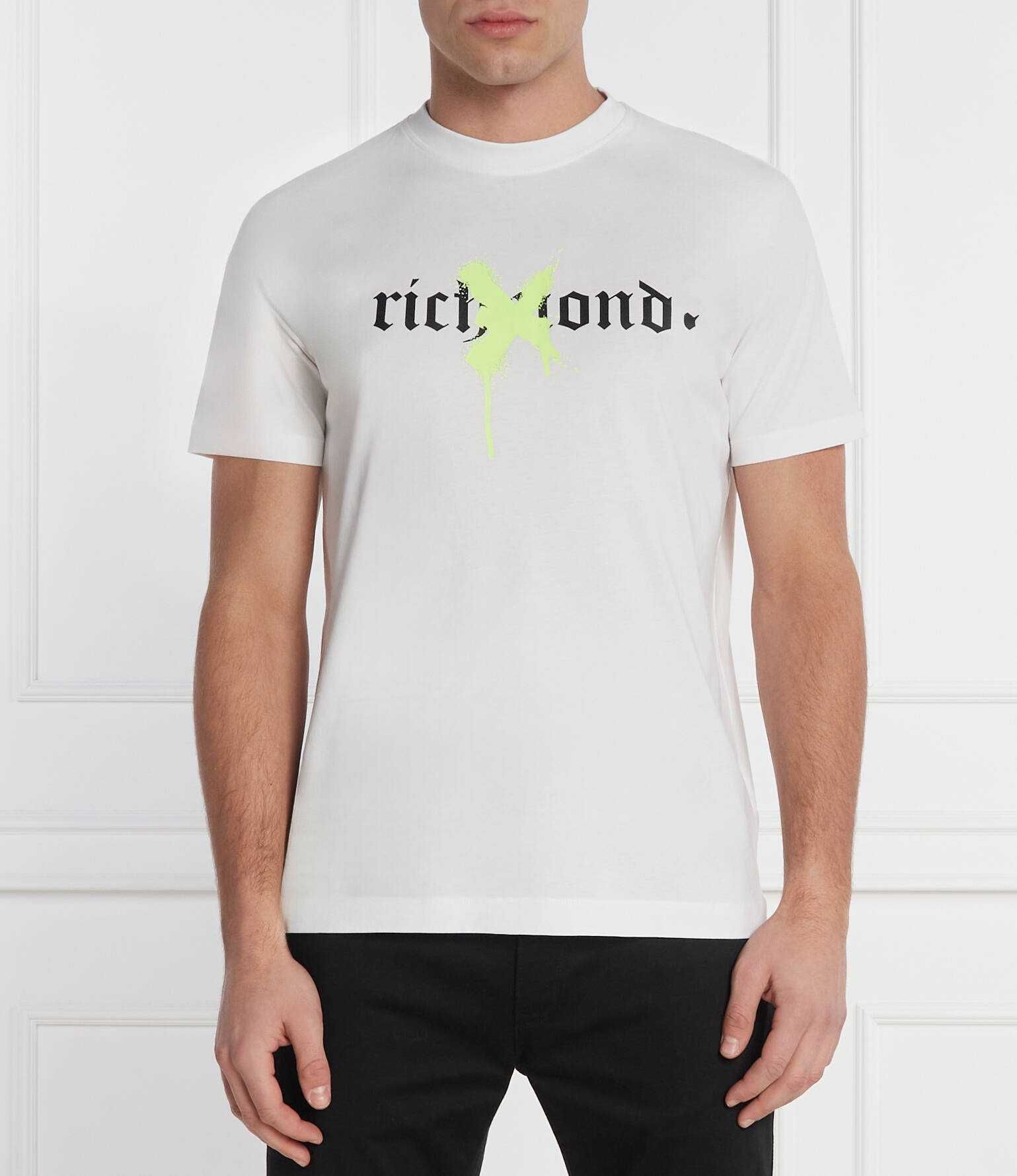 Мужская футболка RICHMOND "X" белого цвета.