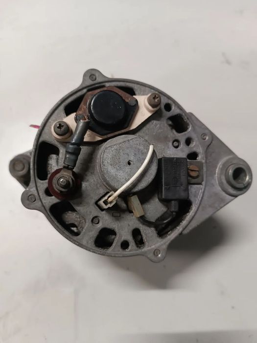 Alternador - Toyota Land Cruiser BJ73 2.5TD