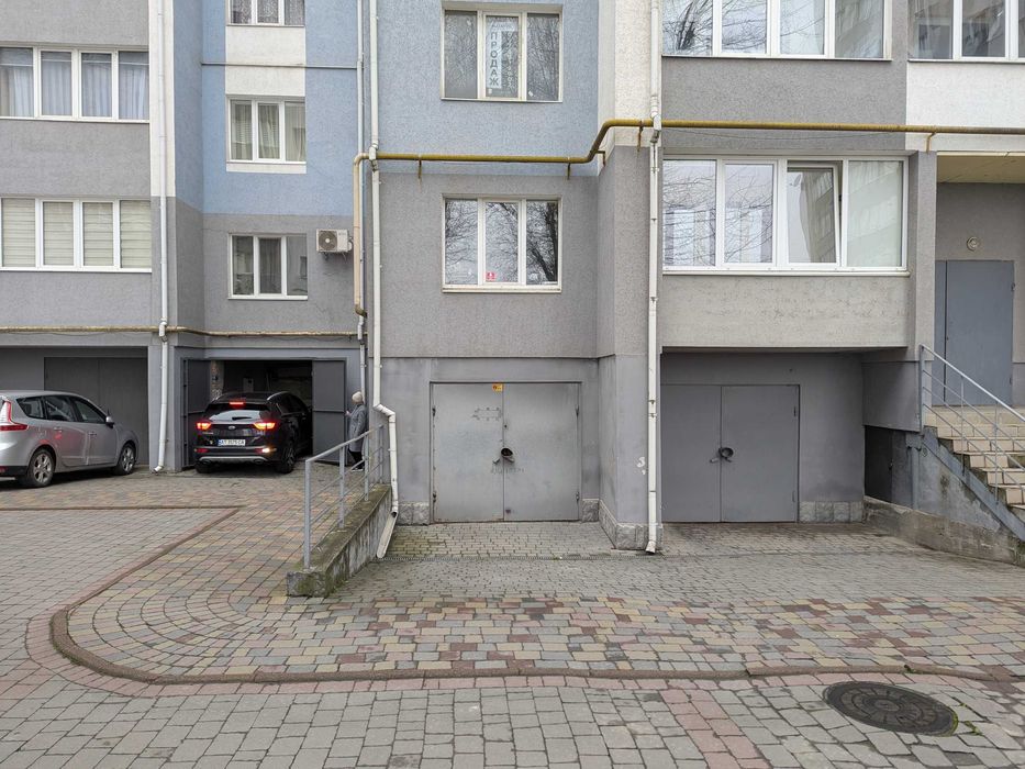 Продається гараж в ЖК "Паркова алея"