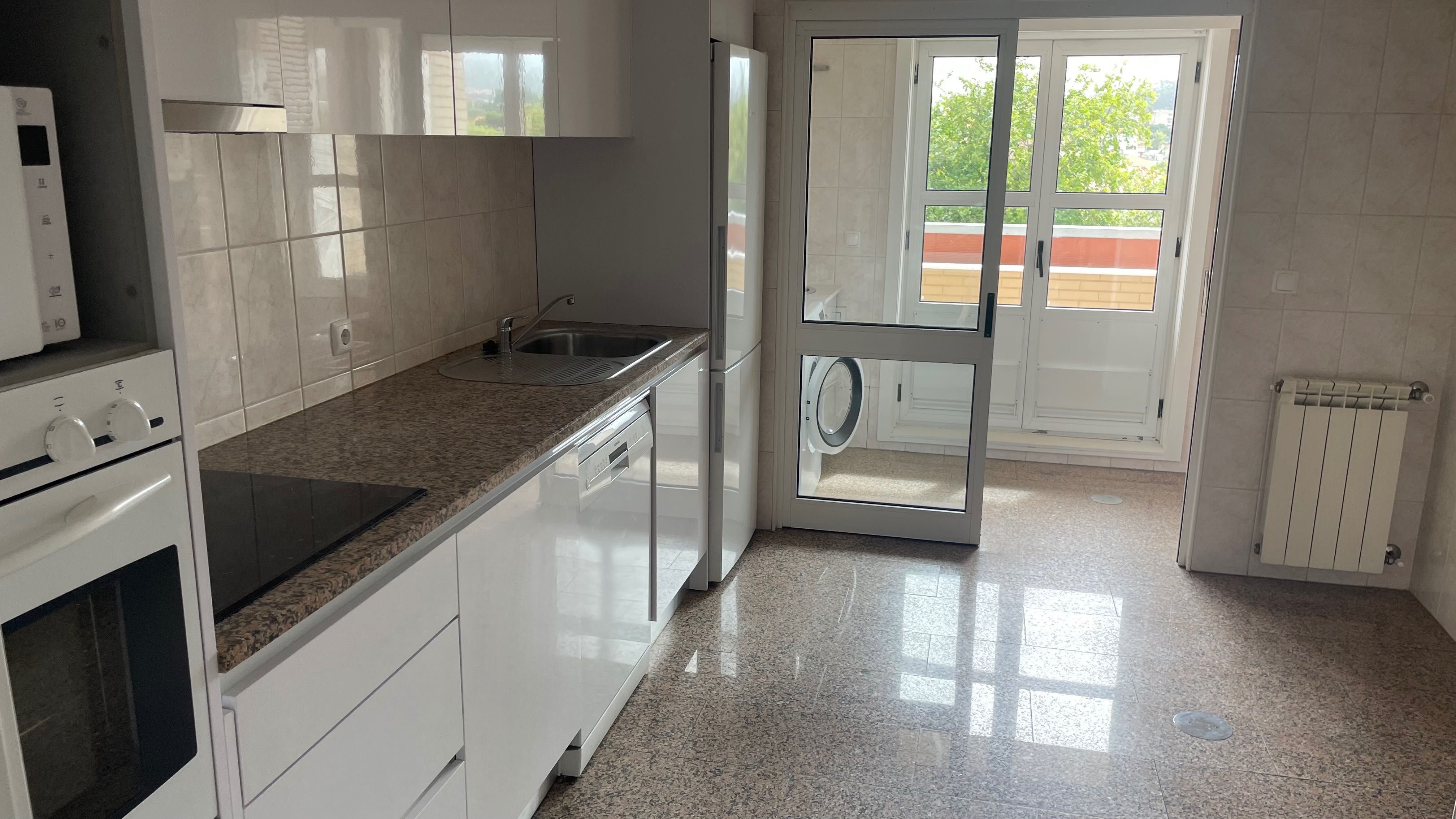 Apartamento T3 em Miramar