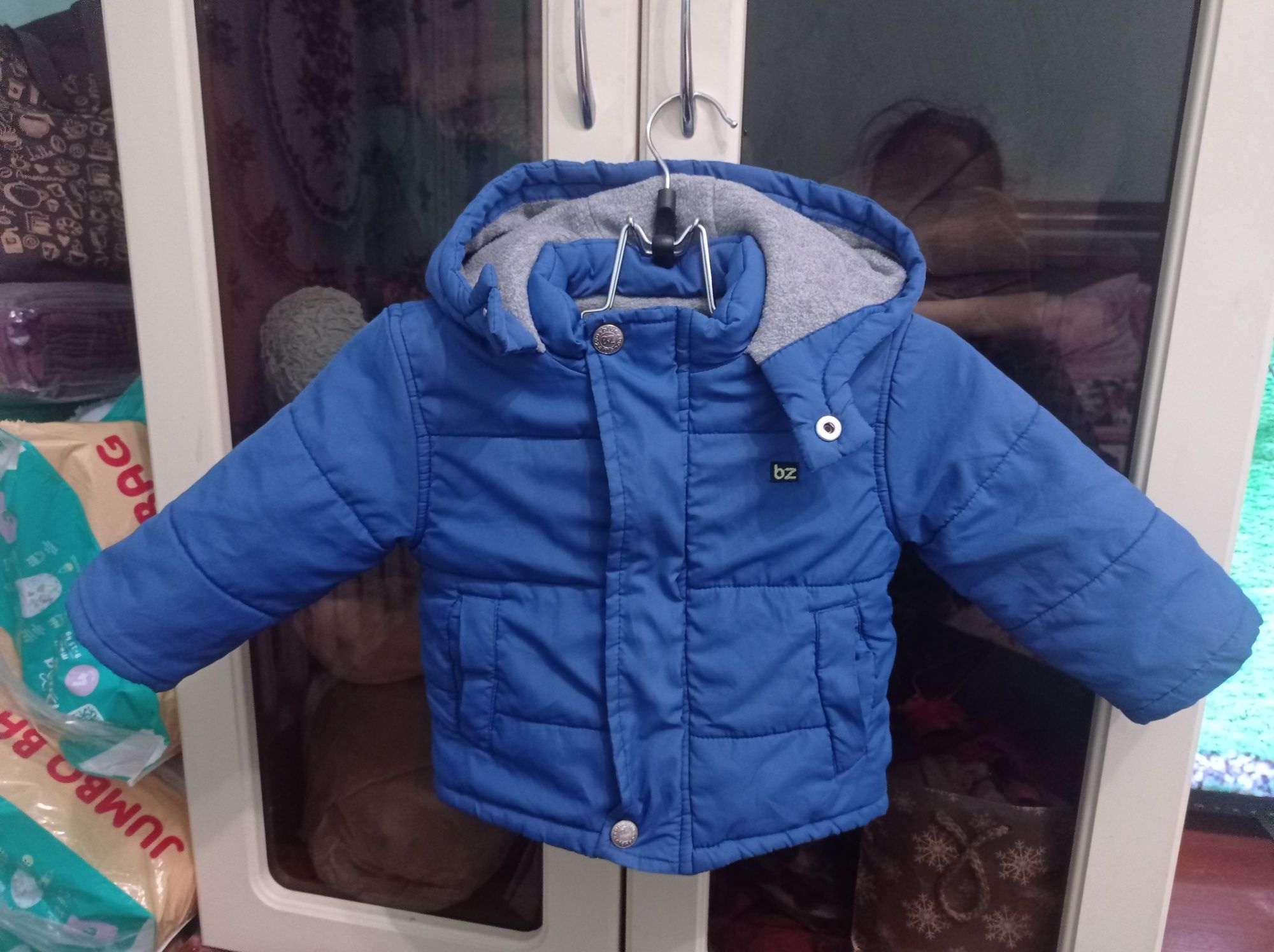Курточка на мальчика 3-6 месяцев.