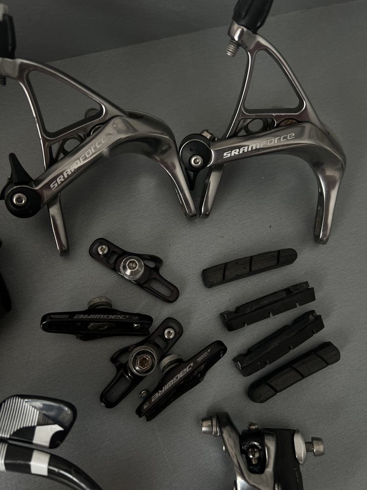Повна трансмісія SRAM Force 2x10
