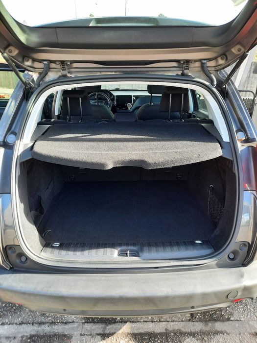 Peugeot 2008  1.2 Pure Tech  com 75KW (100CV) Muito Lindo