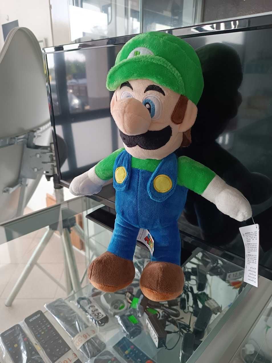 Novidade:Peluche Luigi Classic Super Mario Bros 35cm