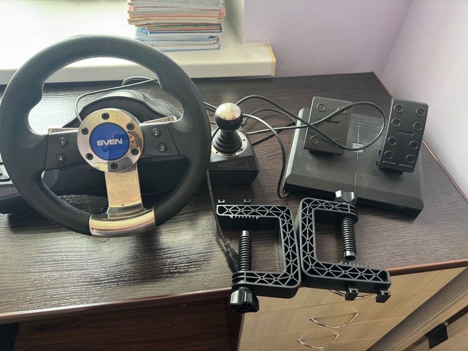 Ігрове кермо Sven