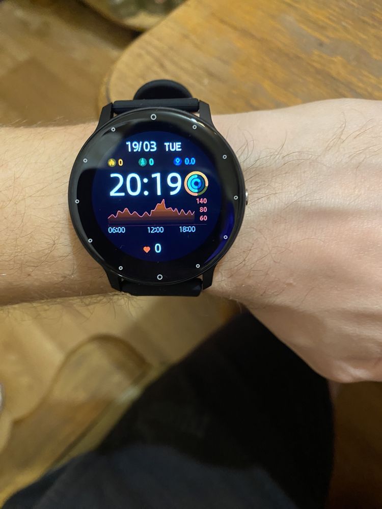 Смарт часы.  Smart watch . Часы на руку