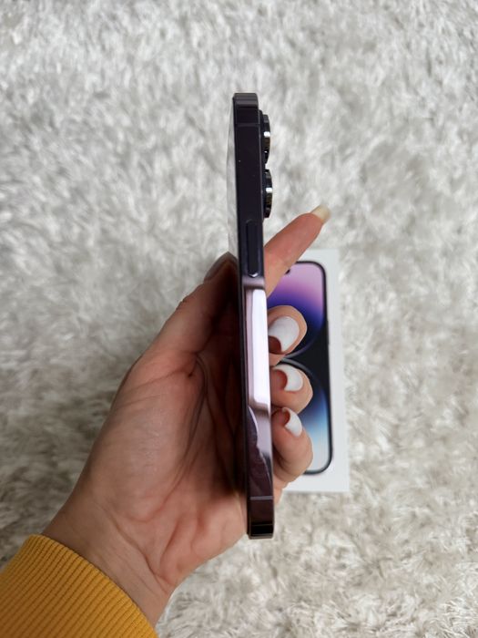 iPhone 14 Pro 256 Deep Purple з оригінальним чохлом