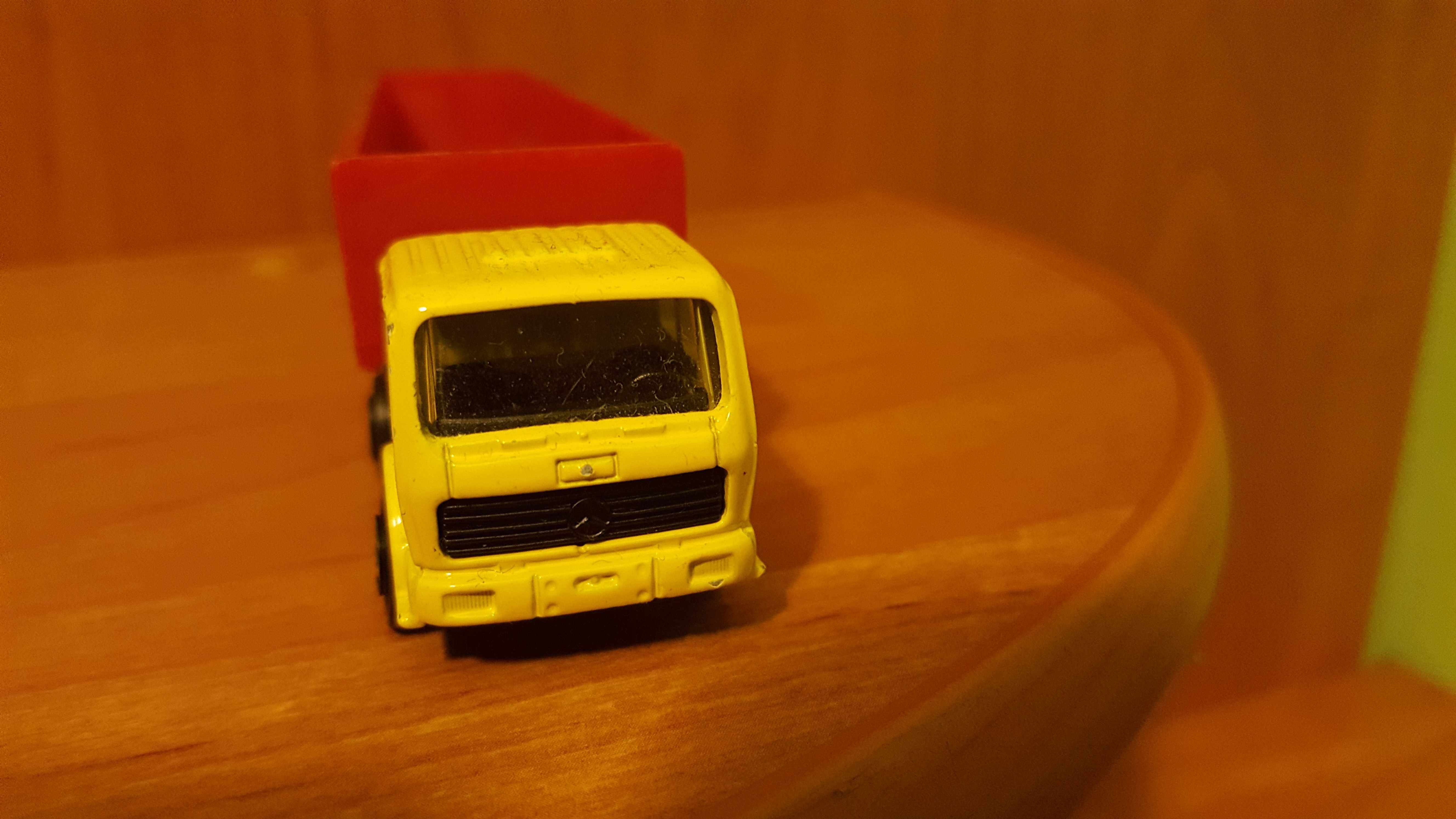 2x stare MAJORETTE, mercedes truck transport convoy