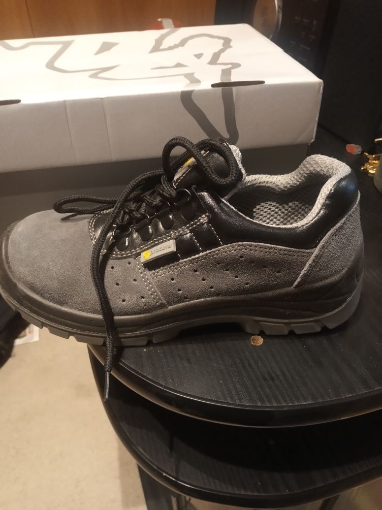 Buty damskie robocze