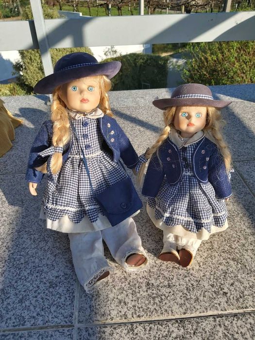 Bonecas de porcelana