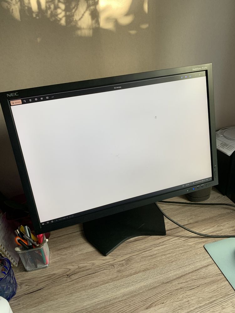 Монитор 24.1 NEC MultiSync P242W