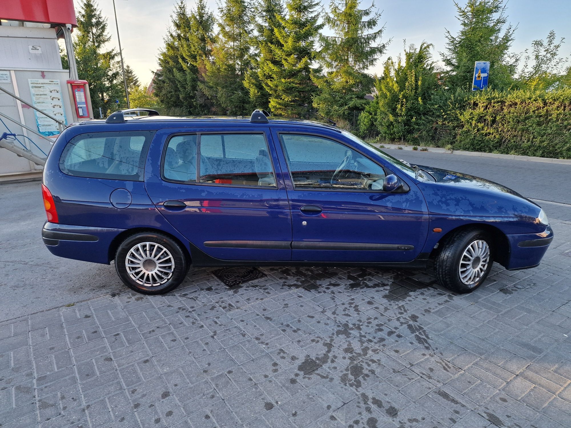 Renault Megane Kombi poj 1.4i  Stan Dobry