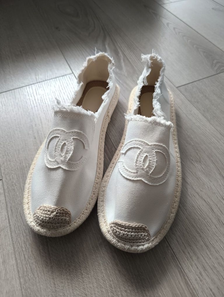 Espadryle białe materiałowe 39