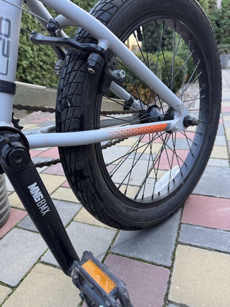 Велосипед BMX для трюків