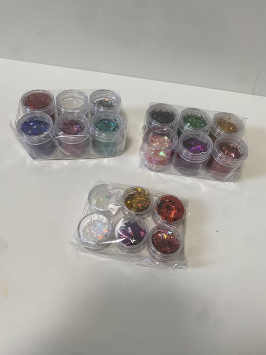 Zestaw 12 brokatów holograficznych