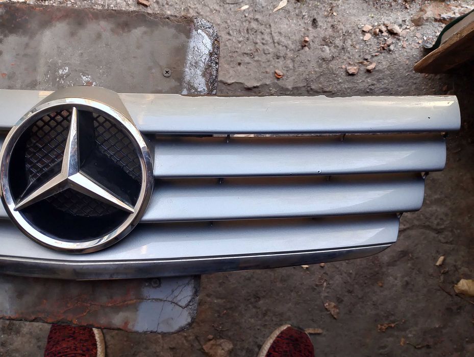 Решітка мерседес w203 coupe