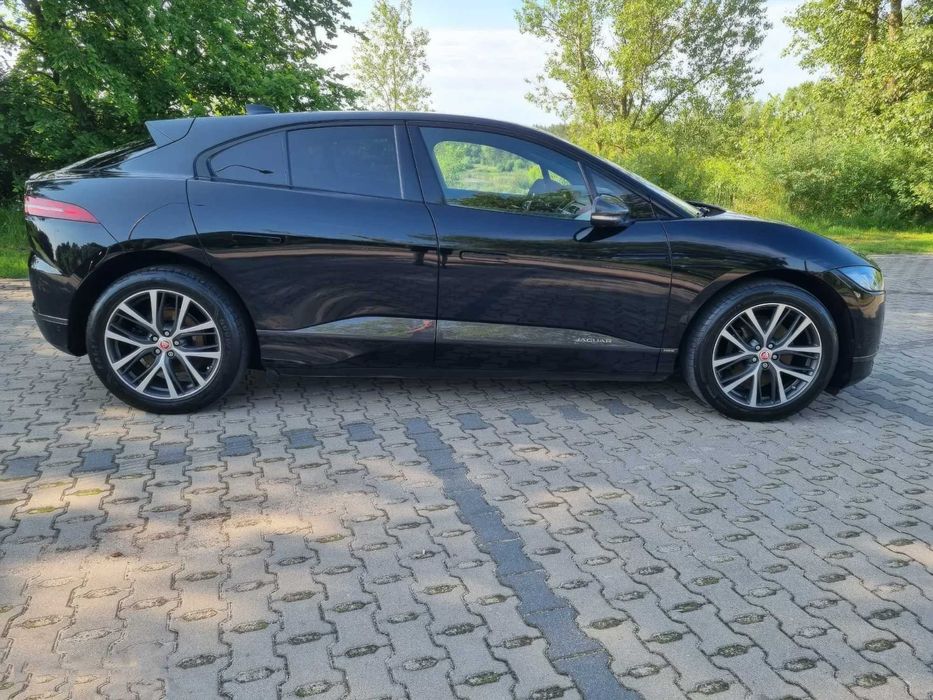 Jaguar I-Pace EV400      2019