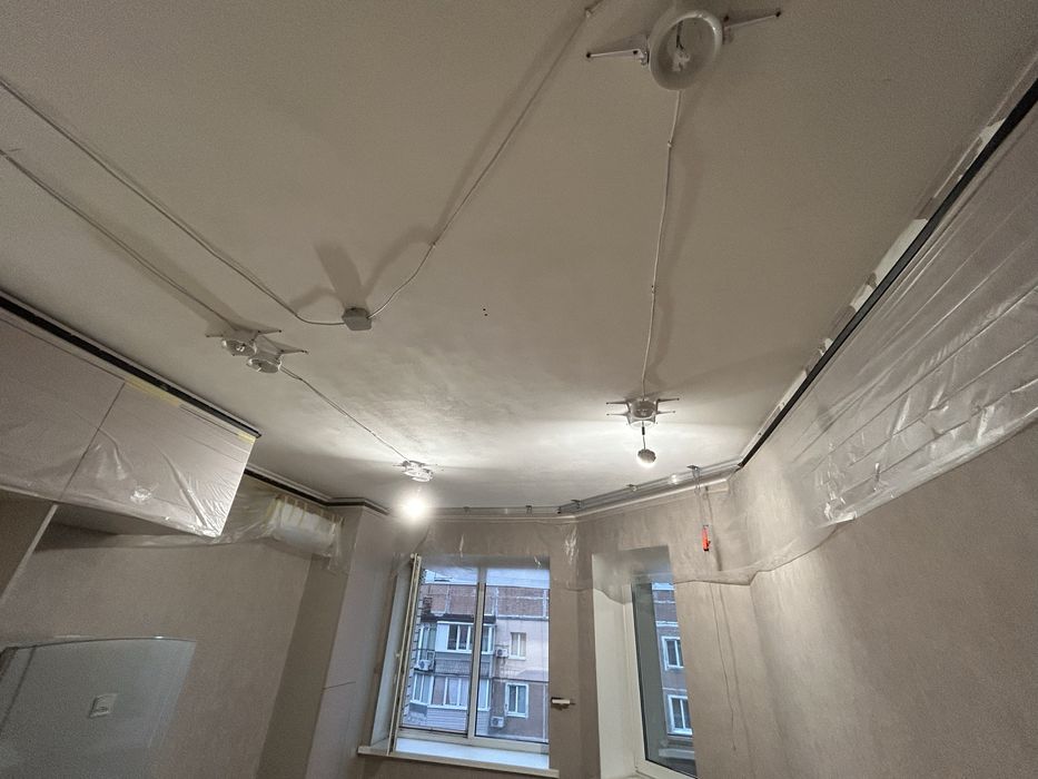 Натяжні стелі під ключ