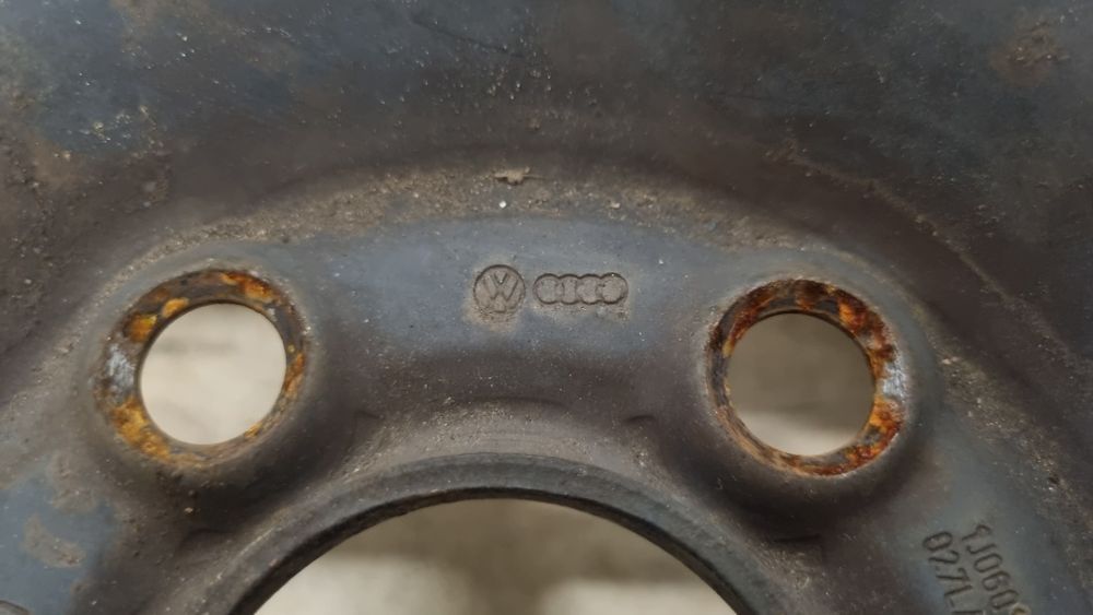 Felga stalowa 16" 5x100 ET42 VW Audi  oryginalna 6,5Jx16H2