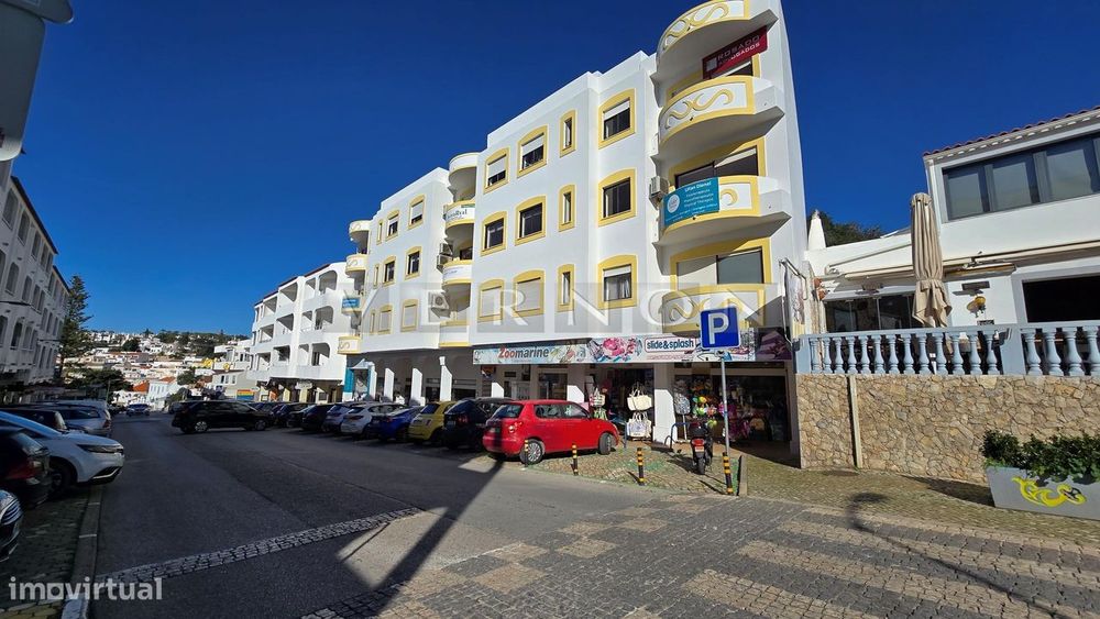 Algarve, Carvoeiro, espaço comercial para venda no centro de Carvoeiro