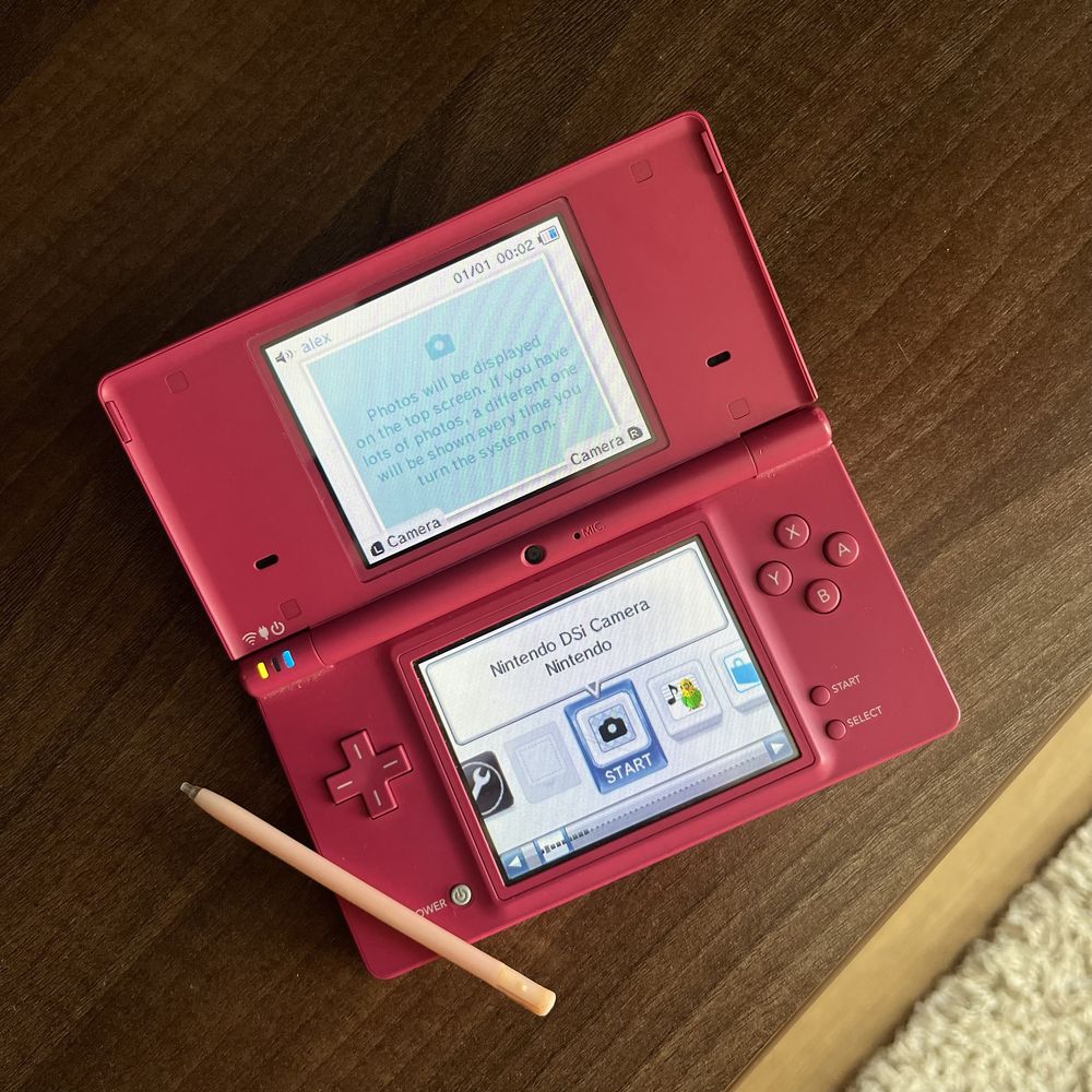 Ігрова консоль Nintendo DSI оригінал