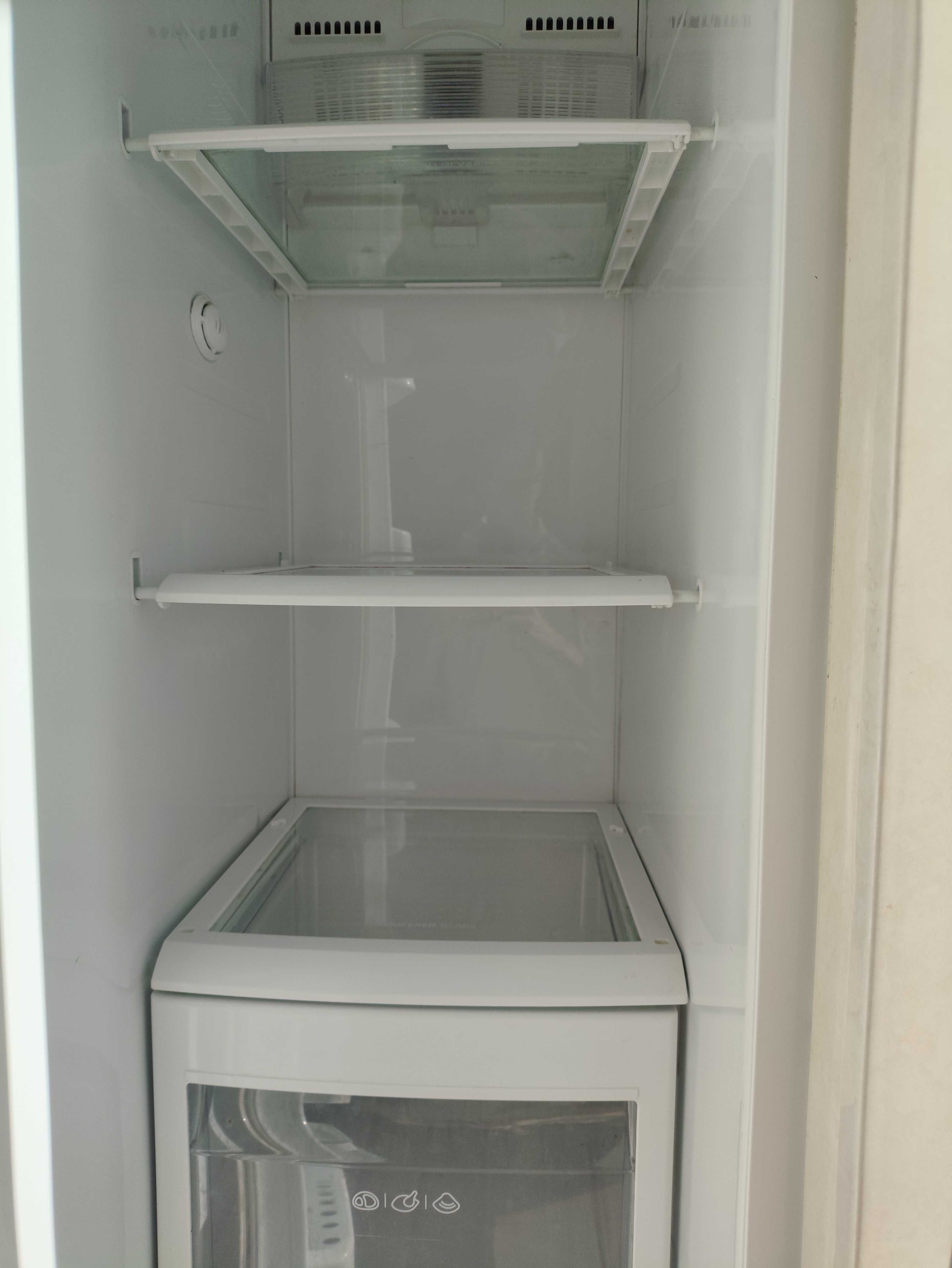 Продам холодильник Side by Side LG GR-B207TVQA