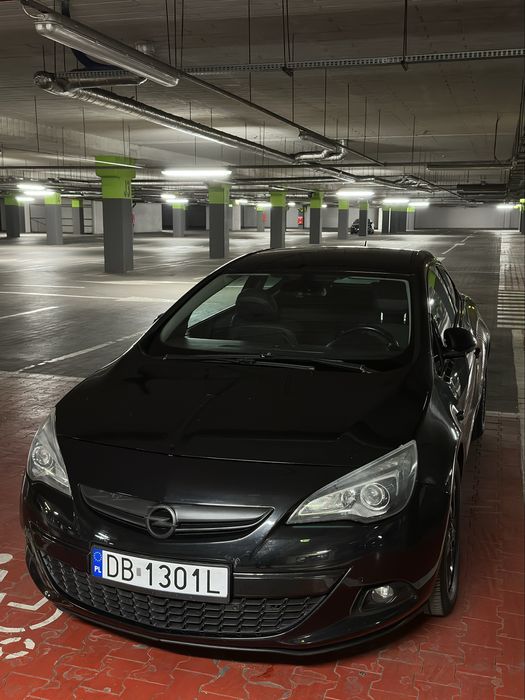 Opel Astra J Gtc 2.0 CDTI