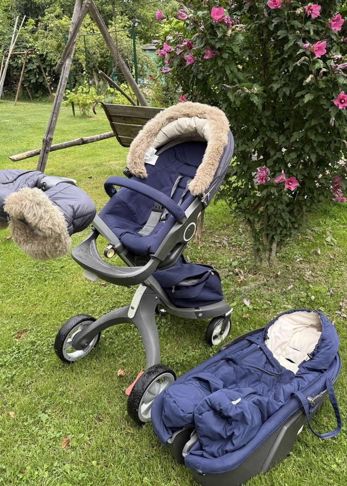 Коляска, возик Stokke xplory v4