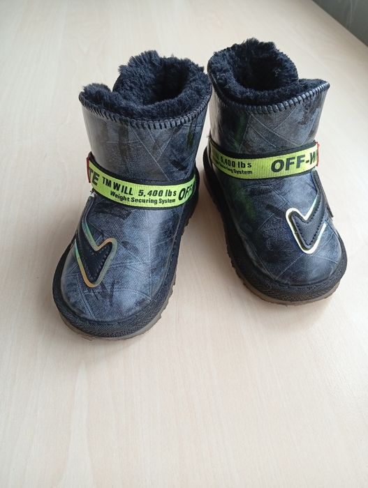 Ботинки зимние 28 размер