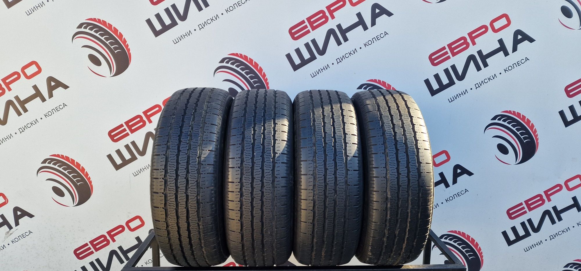 Літо 235/60/R17 7.4 мм 4шт Kumho Radial Колеса Резина Шини Склад
