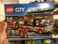 Lego City 60084 Pickup z przyczepą i motocykle wyścigowe