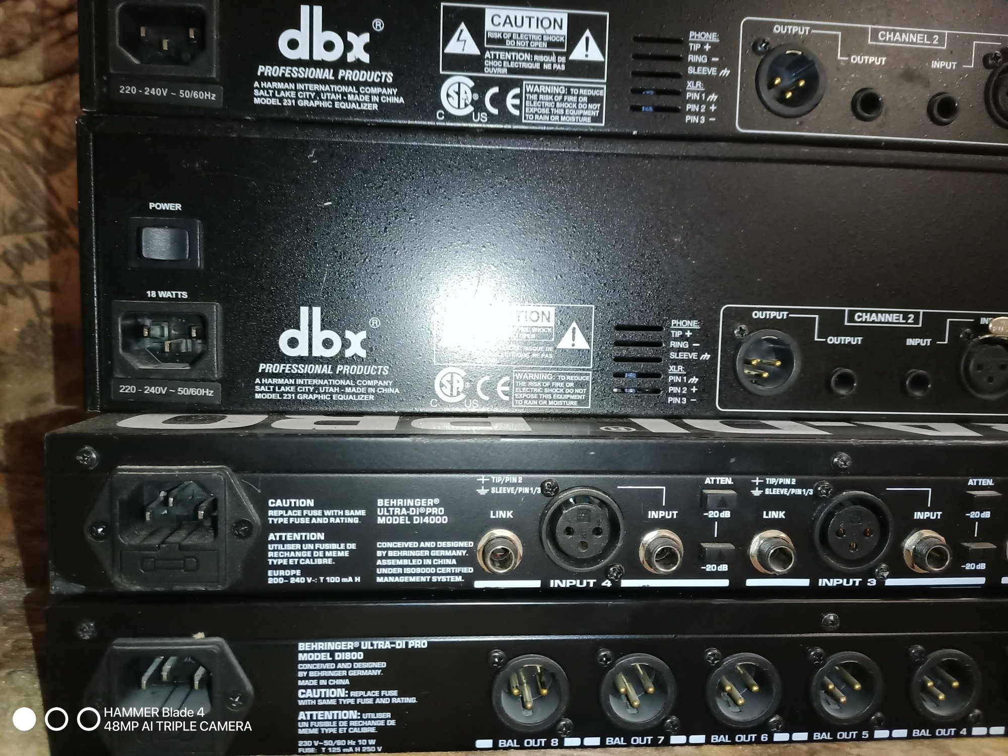 Behringer DI 800