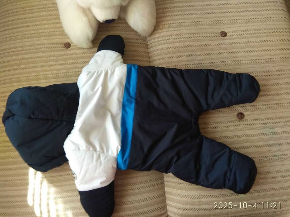 Комбинезон  фирменный как новый  jacadi  5-8 мес