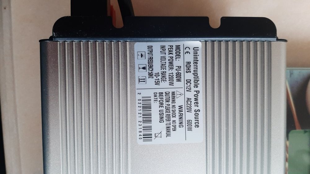 Інвертор із зарядкою та чистим синусом 12 V 600 Вт QC3.0 ДБЖ UPS котел