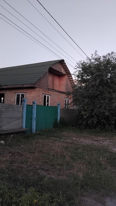 Продаж Будинку Слобода район  лікарні