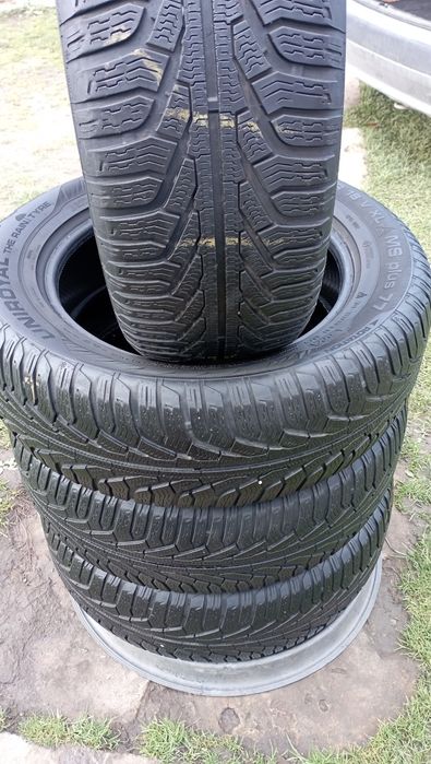 Зимові шини Uniroyal 235/60/R18 , комплект 4 шт