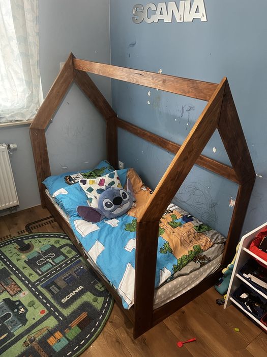 Łóżko dla dziecka 2 szt. drewniane + materace
