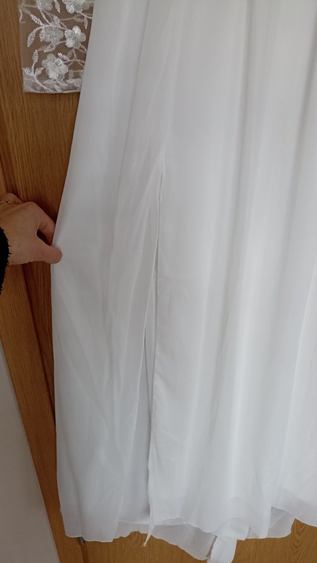 Nowa długa biała sukienka ślubna lub do sesji zdjęciowej  z koronką i